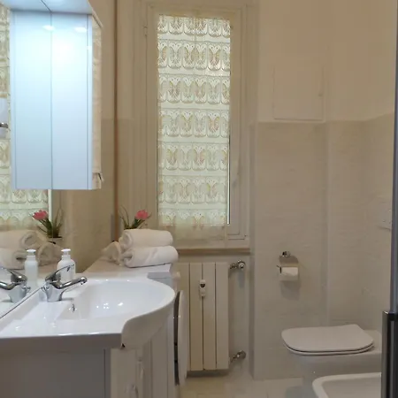 Casa Undici Bis By World * Genoa